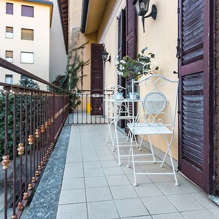 Porto Azzurro Apartment ヴァレンナ エクステリア 写真