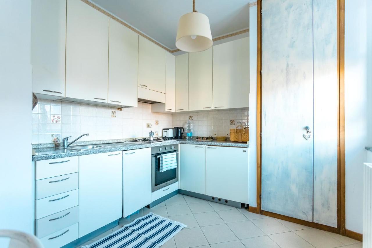 Porto Azzurro Apartment ヴァレンナ エクステリア 写真